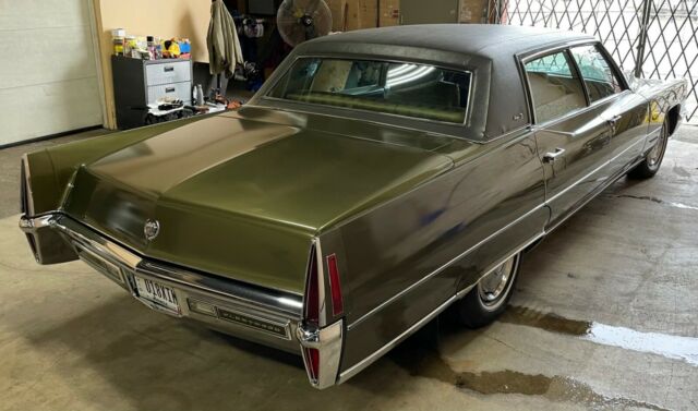 Cadillac Fleetwood 1970 image number 16