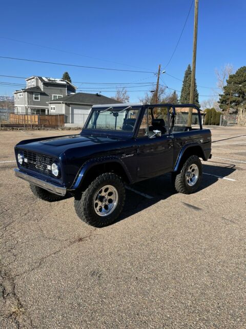 Ford Bronco 1975 image number 1