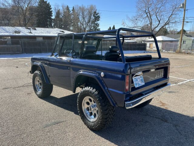 Ford Bronco 1975 image number 25