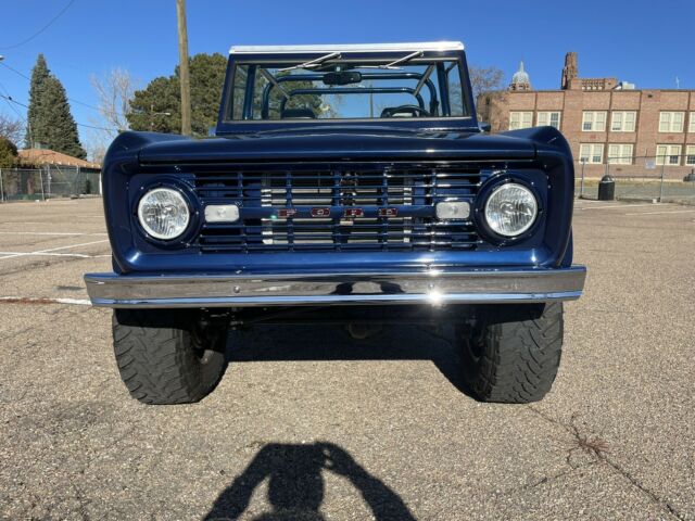 Ford Bronco 1975 image number 31