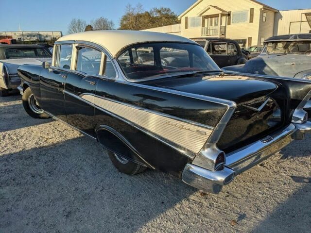 Chevrolet Bel Air/150/210 1957 image number 25