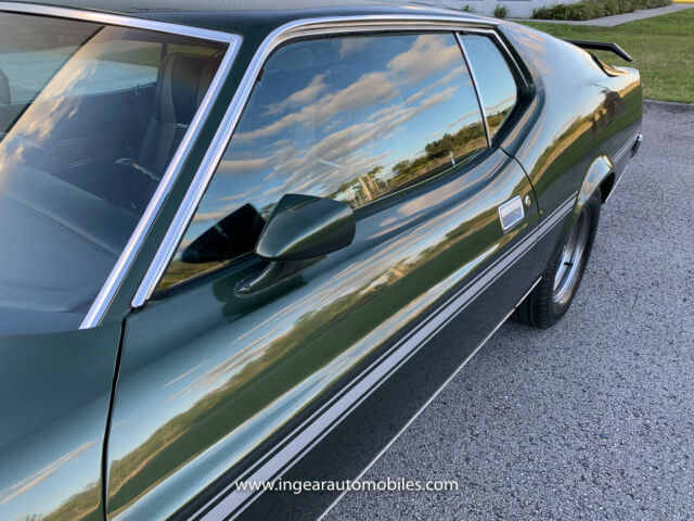 Ford Mustang 1971 image number 35