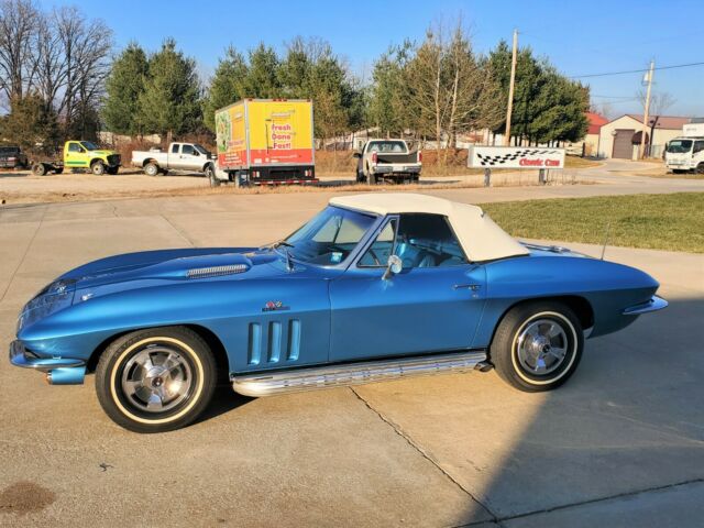 Chevrolet Corvette 1966 image number 1