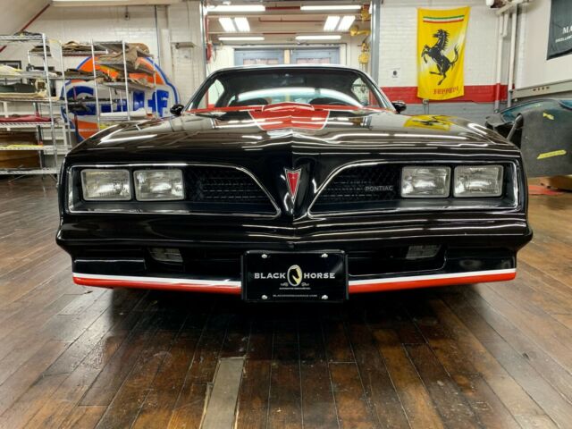 Pontiac Trans Am 1978 image number 1