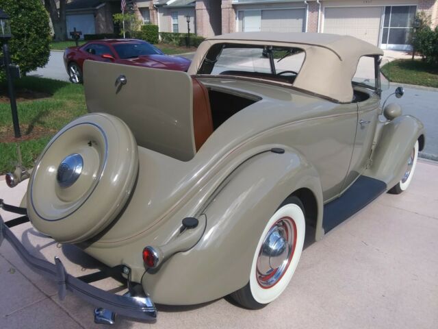 Ford Roadster 1936 image number 18