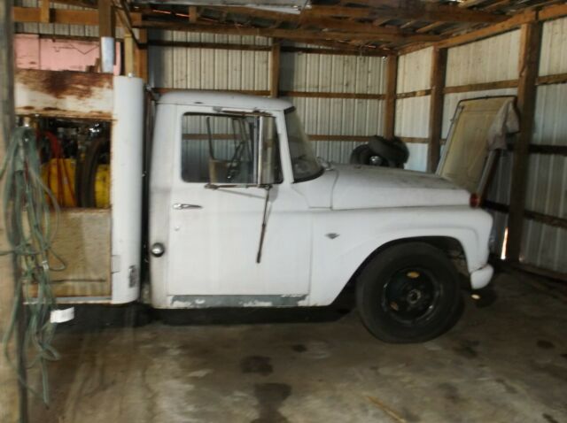 International Harvester 1300C 1964 image number 0