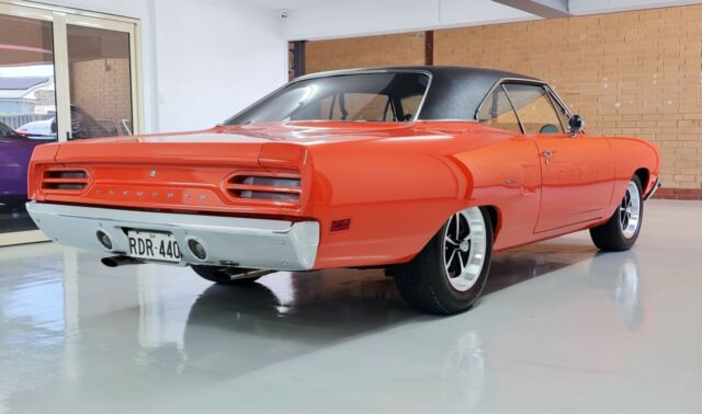 Plymouth Road Runner 1970 image number 17