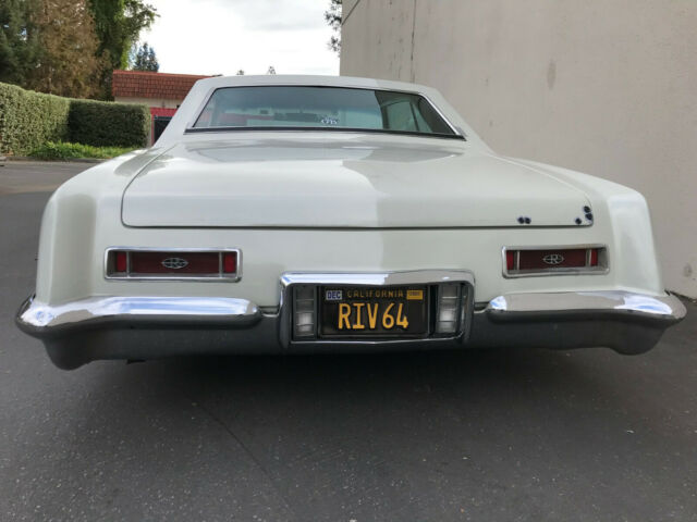 Buick Riviera 1964 image number 19