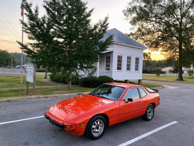 Porsche 924 1977 image number 18