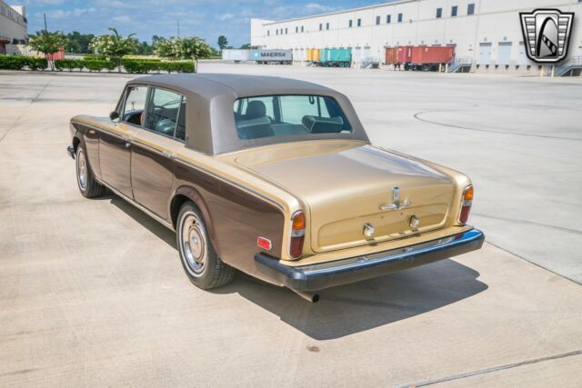 Rolls-Royce Silver Shadow 1975 image number 32