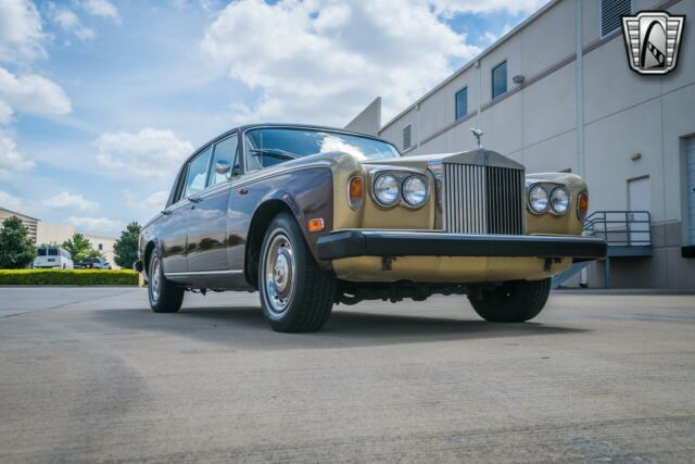 Rolls-Royce Silver Shadow 1975 image number 46