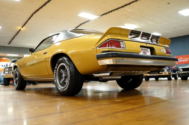 Chevrolet Camaro 1974 image number 10