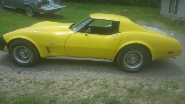 Chevrolet Corvette 1977 image number 0