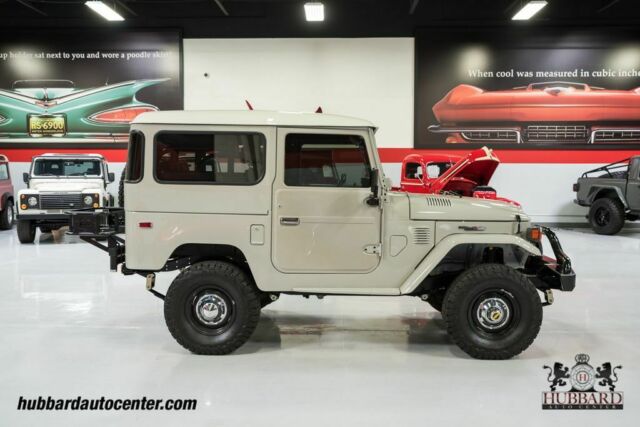 Toyota FJ Cruiser 1976 image number 8