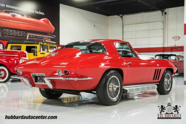 Chevrolet Corvette 1966 image number 19