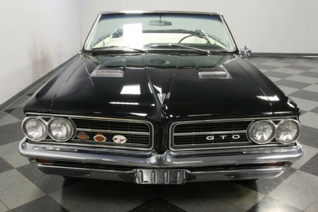 Pontiac GTO 1964 image number 19