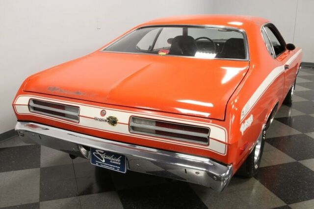 Plymouth Duster 1972 image number 12