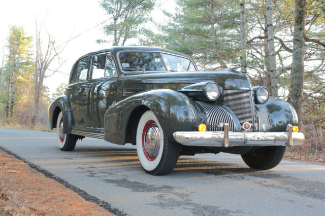 Cadillac 60 Special 1939 image number 1