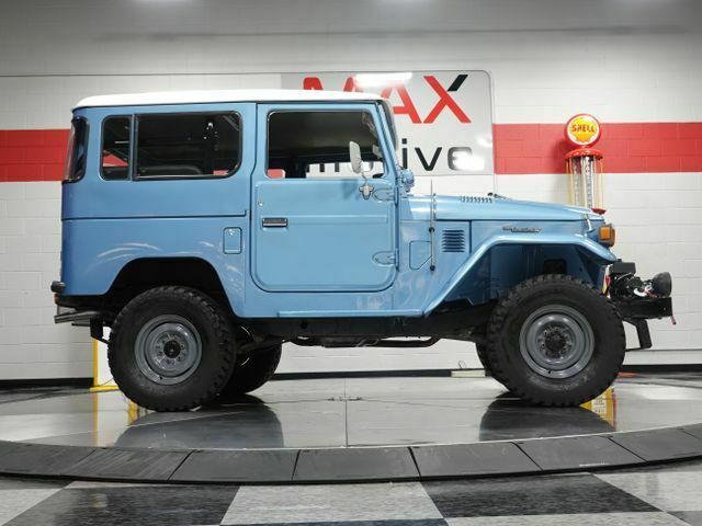 Toyota FJ-40 1978 image number 1