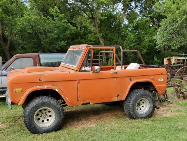 Ford Bronco 1976 image number 11