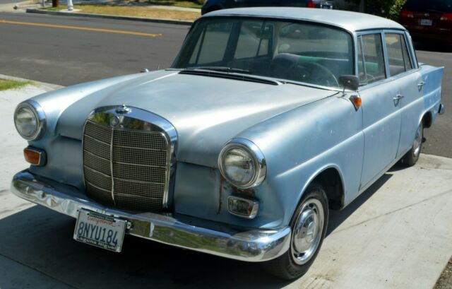 Mercedes-Benz 190-Series 1962 image number 0