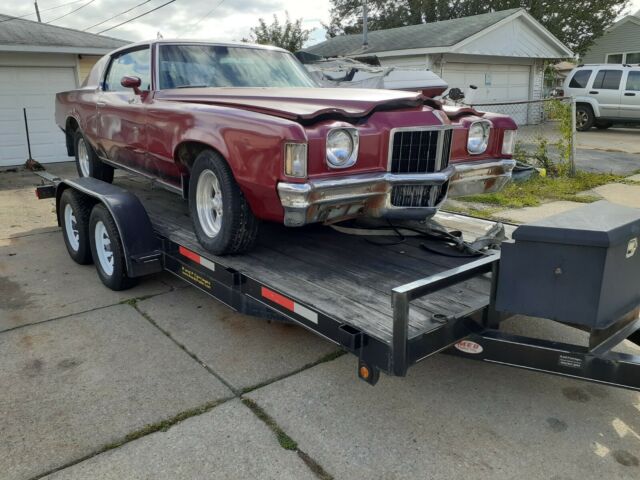 Pontiac Grand Prix 1971 image number 1