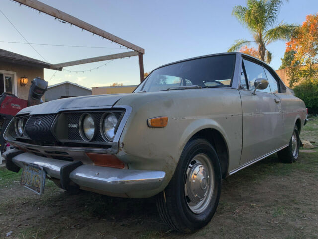 Toyota Corona 1972 image number 0