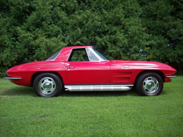 Chevrolet Corvette 1963 image number 0