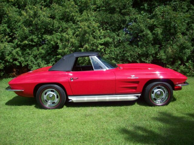 Chevrolet Corvette 1963 image number 25