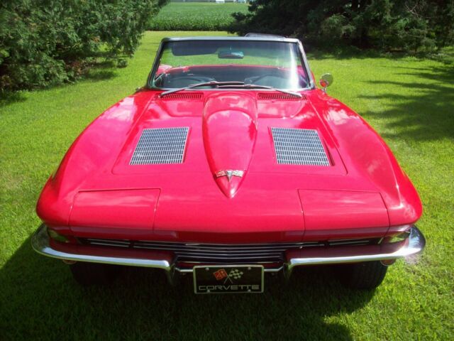 Chevrolet Corvette 1963 image number 29