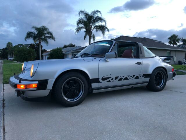 Porsche 911 1975 image number 47