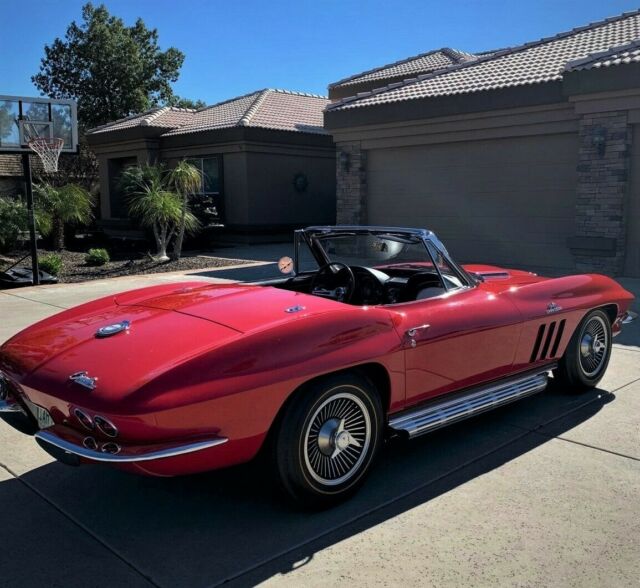 Chevrolet Corvette 1965 image number 17