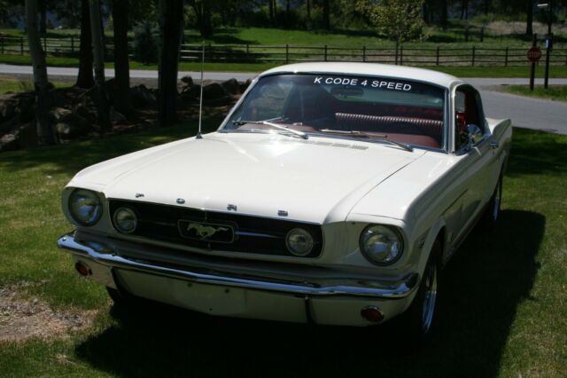 Ford Mustang 1965 image number 12