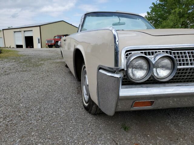 Lincoln Continental 1963 image number 20