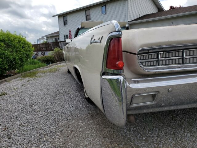 Lincoln Continental 1963 image number 23