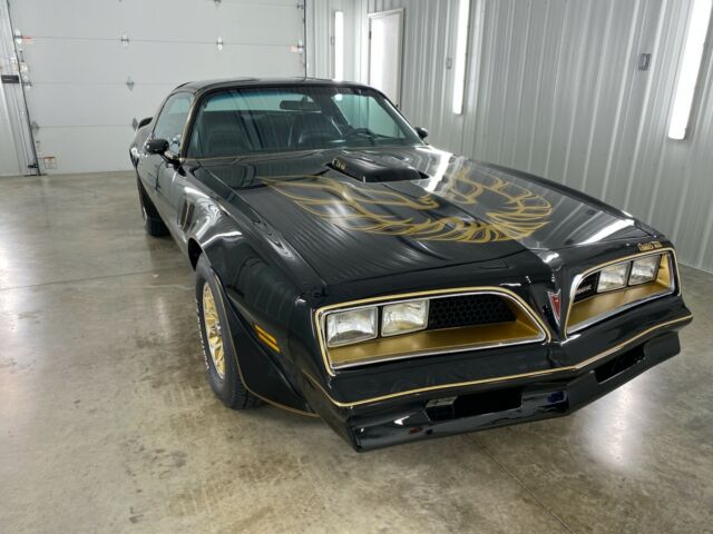 Pontiac Trans Am 1977 image number 2