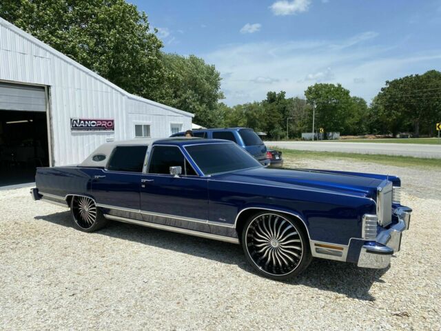 Lincoln Continental 1979 image number 2