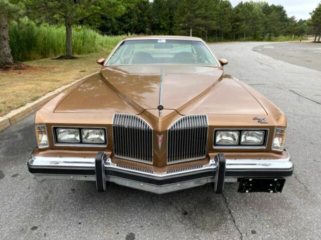 Pontiac Grand Prix SJ 1976 image number 30