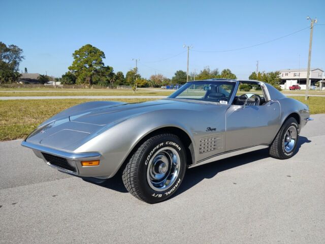 Chevrolet Corvette 1971 image number 10