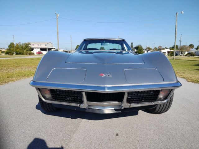 Chevrolet Corvette 1971 image number 31