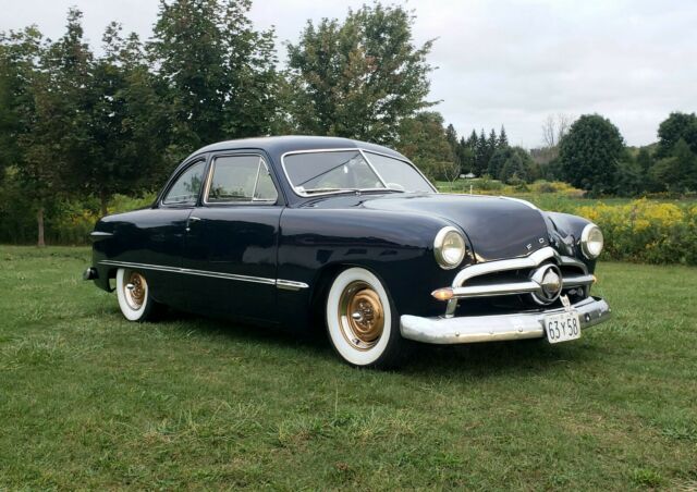 Ford Club coupe 1949 image number 0