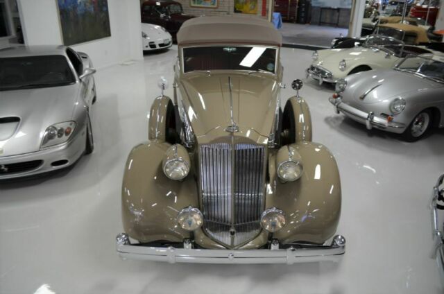 Packard Twelve 1936 image number 3