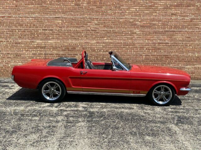 Ford Mustang 1965 image number 2