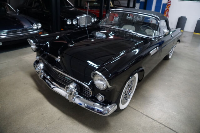 Ford Thunderbird 292 V8 Convertible 1955 image number 29