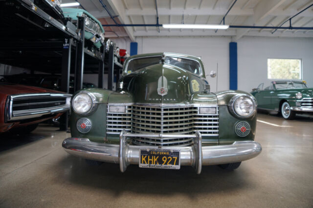 Cadillac Series 62 2 Door Hardtop 1941 image number 34