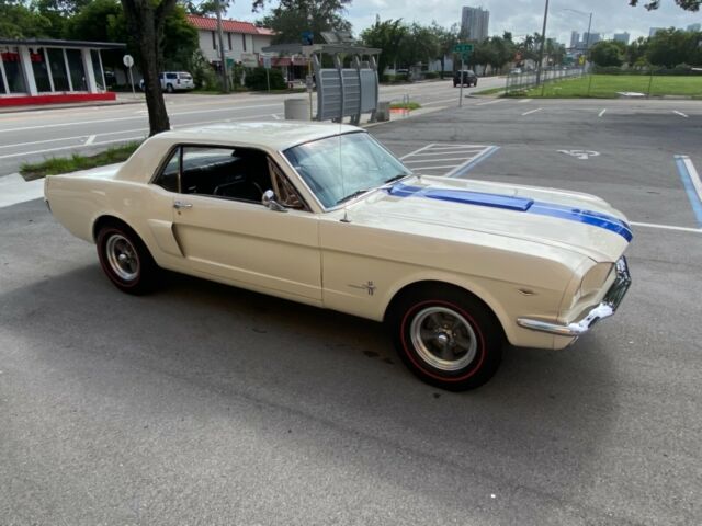 Ford Mustang 1965 image number 45