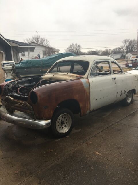 Ford Crestliner 1950 image number 4