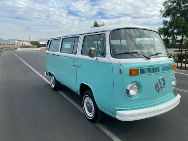 Volkswagen Bus/Vanagon 1974 image number 11