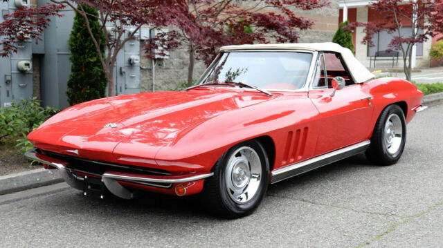 Chevrolet Corvette 1966 image number 1