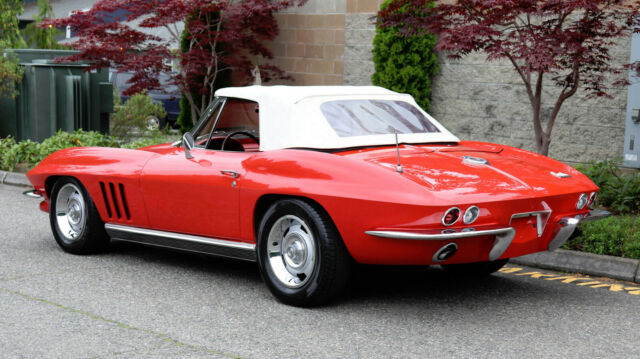 Chevrolet Corvette 1966 image number 29